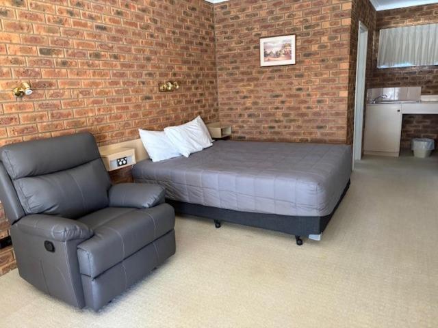 Settlement Motor Inn Deniliquin Kültér fotó