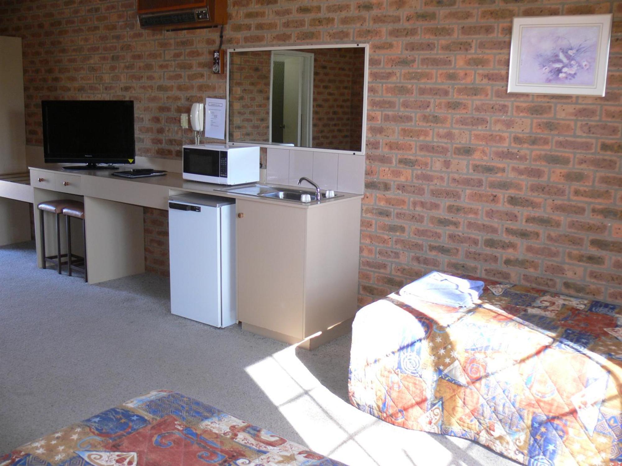 Settlement Motor Inn Deniliquin Kültér fotó