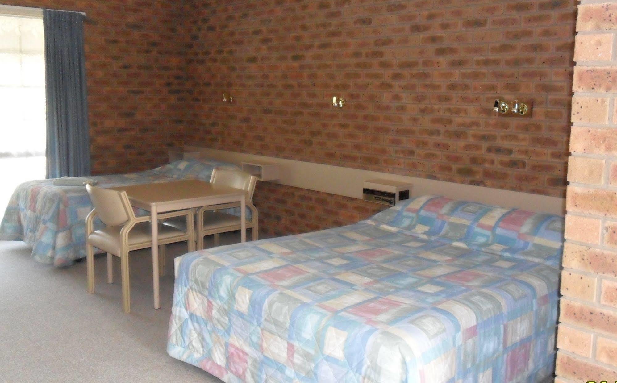 Settlement Motor Inn Deniliquin Kültér fotó
