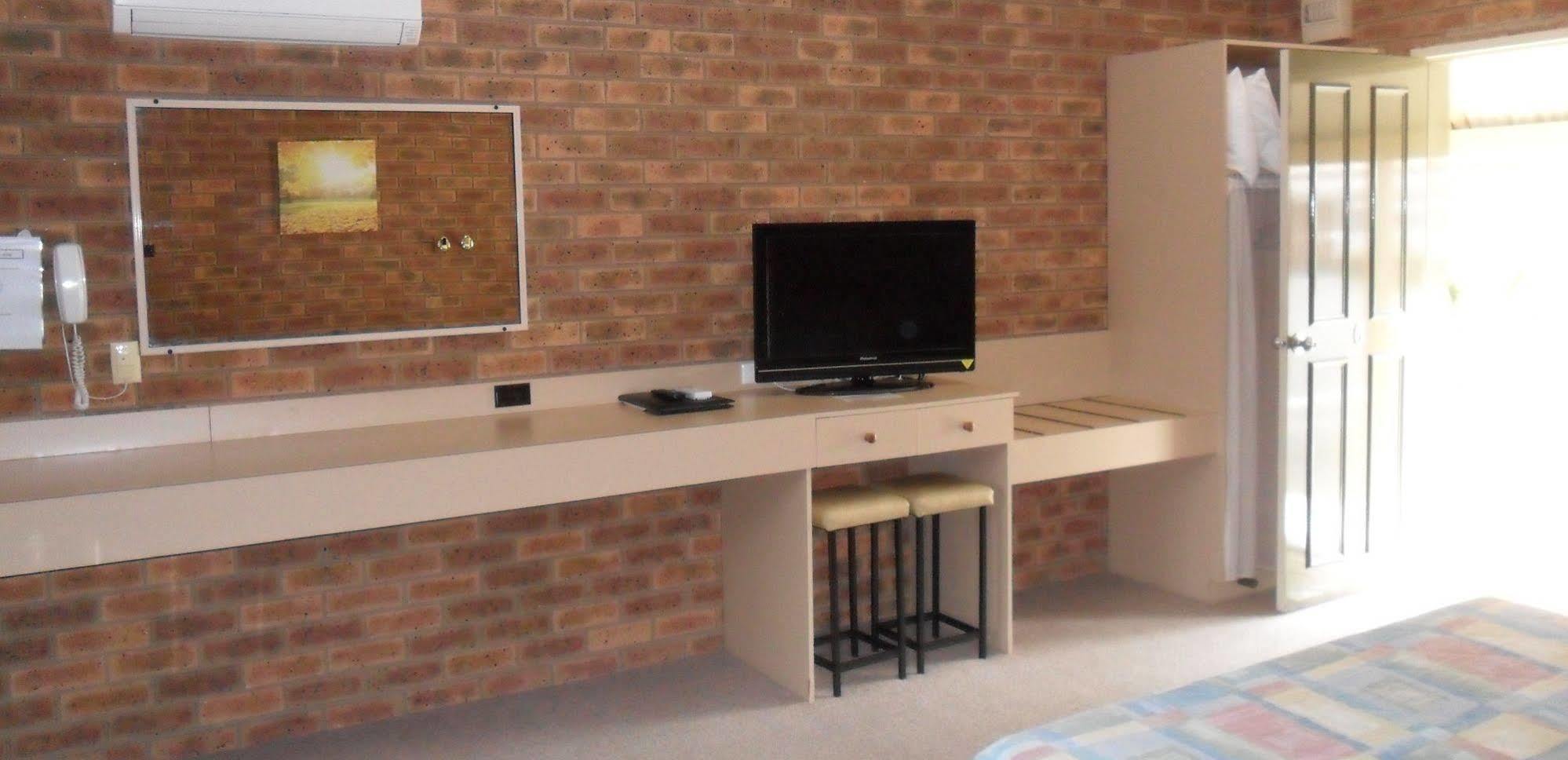 Settlement Motor Inn Deniliquin Kültér fotó